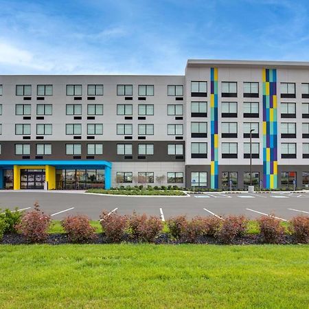 Tru By Hilton Toronto Airport West Hotel Мисисага Екстериор снимка