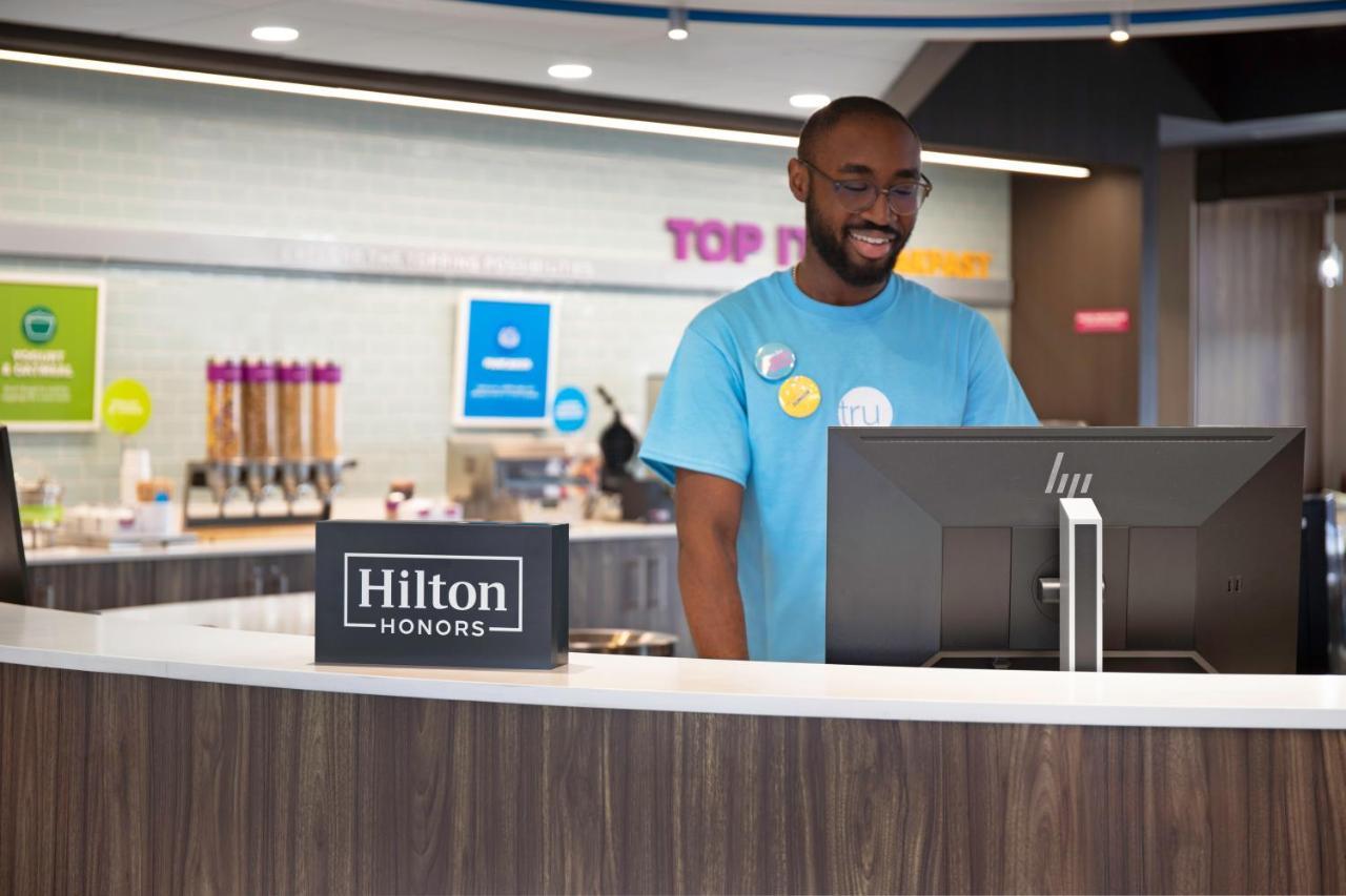 Tru By Hilton Toronto Airport West Hotel Мисисага Екстериор снимка