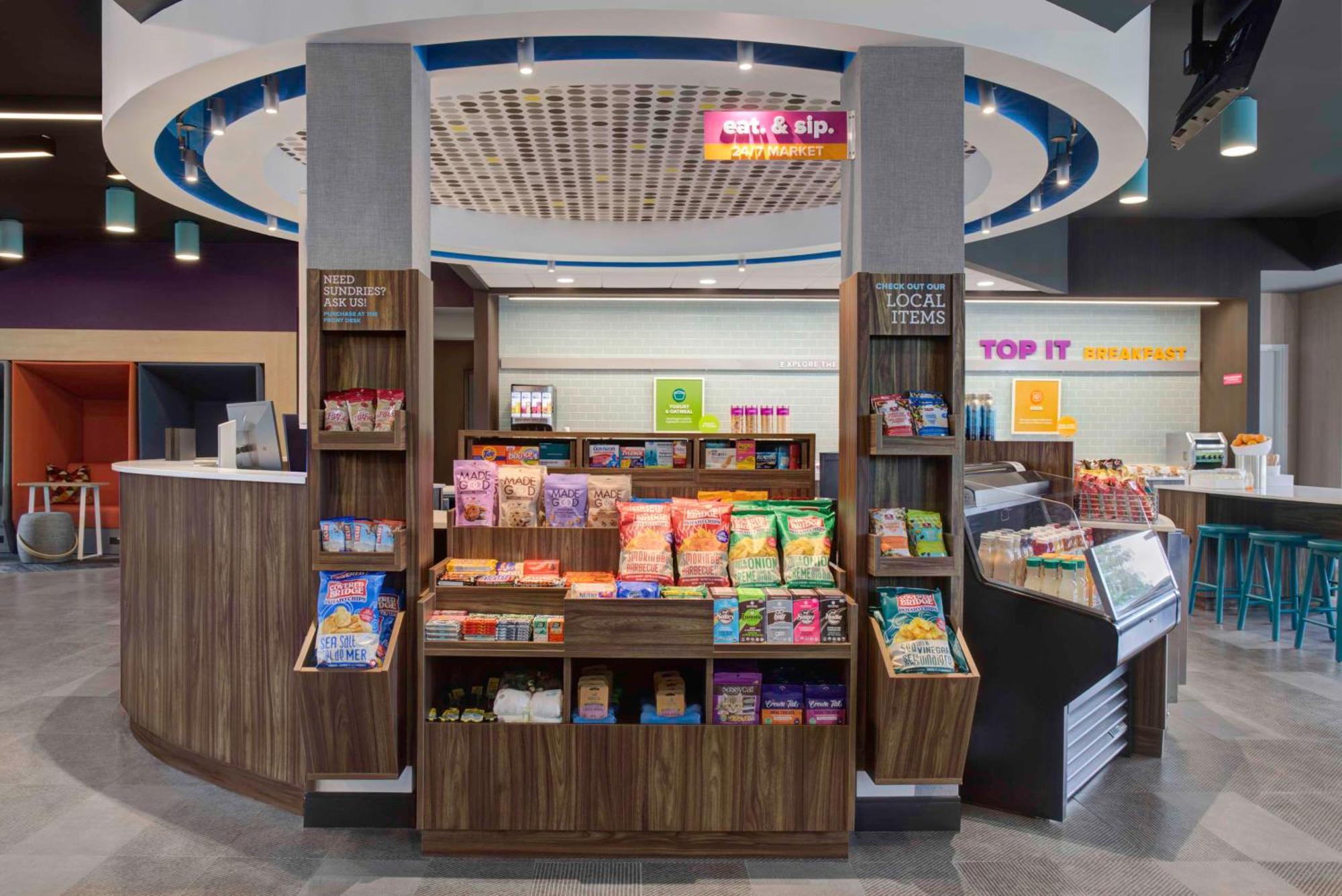 Tru By Hilton Toronto Airport West Hotel Мисисага Екстериор снимка